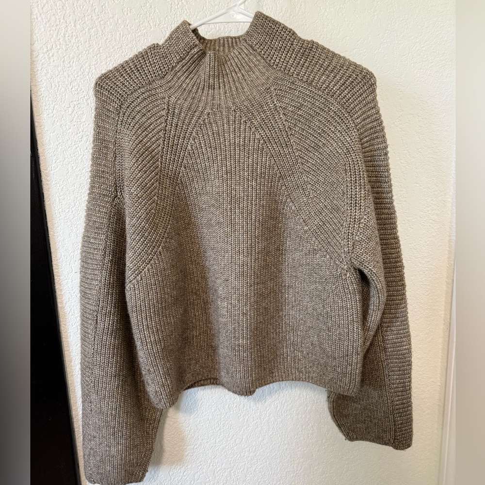 H&M Mockneck Rib Sweater in Beige